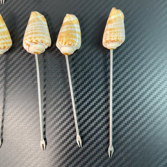 Set Of 12 Natural Seashell Cocktail Skewers MCM Silver Tone Metal Appetizer - Picture 5 of 12